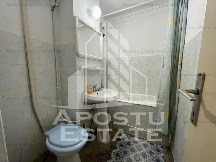 Apartament 2 cameresemidecomandat Zona Piata Doina