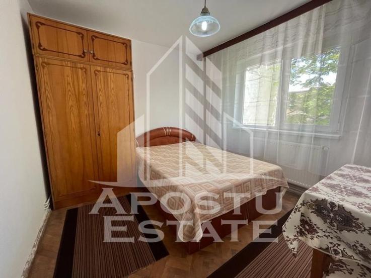 Apartament 2 cameresemidecomandat Zona Piata Doina