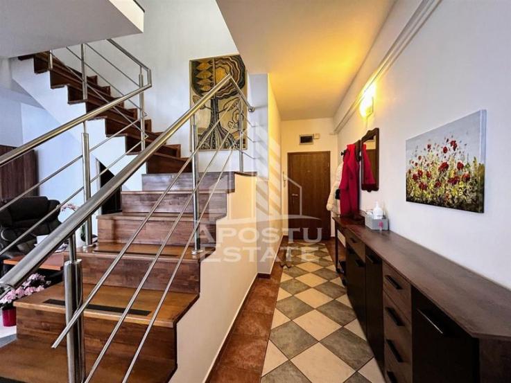 Penthouse pe 3 nivele spatios in zona Odobescu