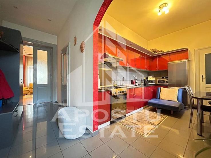 Apartament 3 camere, confort 1 sporit, in zona Iosefin.