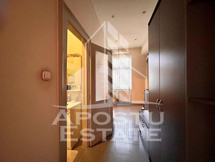 Apartament 3 camere, confort 1 sporit, in zona Iosefin.