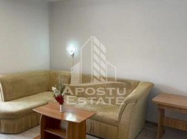 Apartament cu o camera, etaj inermediar, in zona Circumvalatiunii