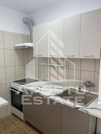 Apartament cu o camera, etaj inermediar, in zona Circumvalatiunii