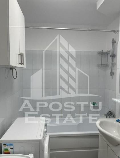 Apartament cu o camera, etaj inermediar, in zona Circumvalatiunii