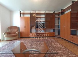 Apartament 4 Camere, 2 bai, Complexul Studentesc