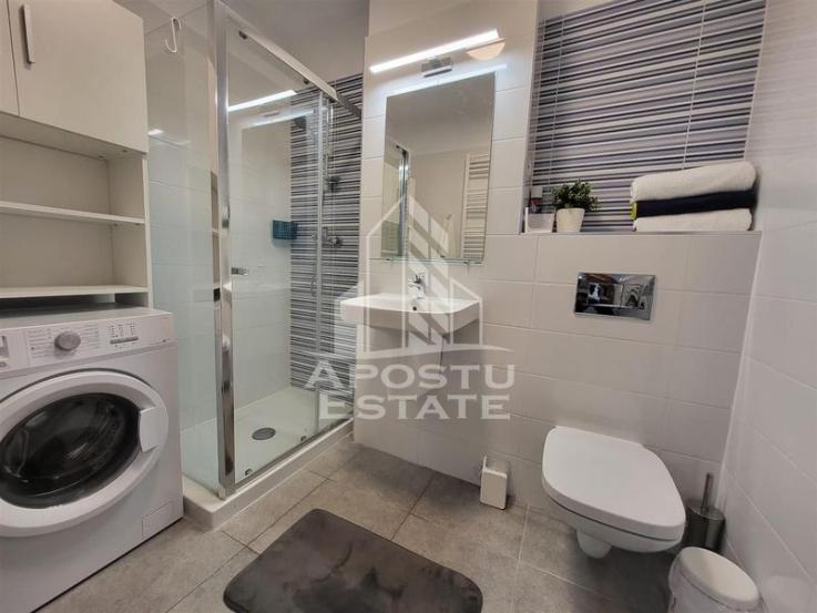 Apartament cu 3 camere, 2 bai si 2 balcoane in zona Ultracentrala.