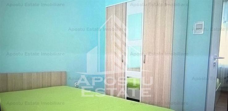 APARTAMENT CU 4 CAMERE DECOMANDAT, CETRALA POPRIE, SALA OLIMPIA