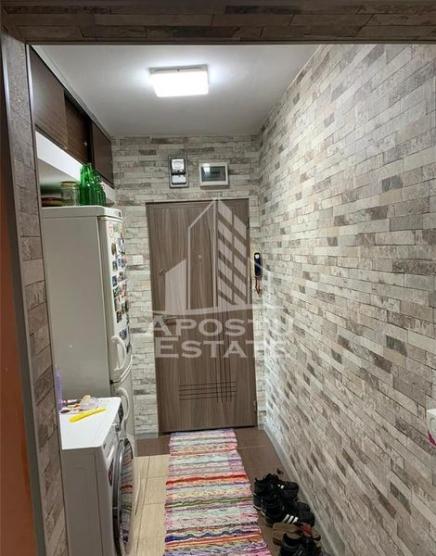 Apartament 3 camere, centrala proprie, zona Girocului