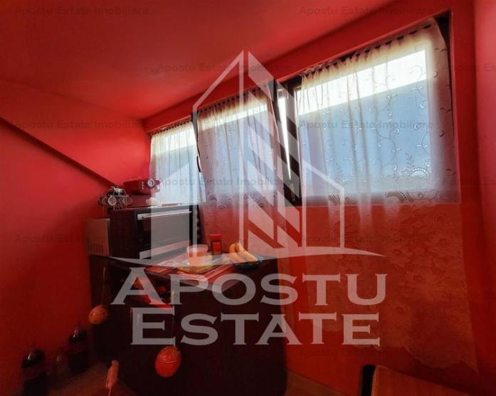 Apartament cu 2 camere decomandat zona Aradului