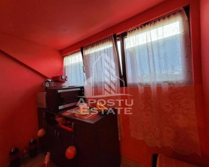 Apartament cu 2 camere decomandat zona Aradului