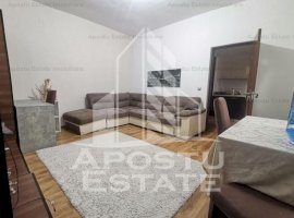 Apartament 2 camere la curte comuna, centrala proprie, Zona Traian