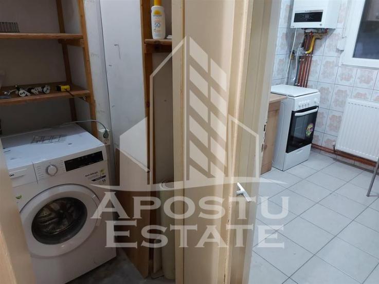 Apartament cu 2 camere, centrala proprie,  Zona Medicinei