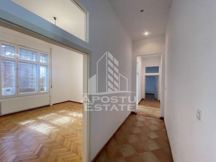 Apartament cu 5 camere, 150mp, Zona Ultracentrala