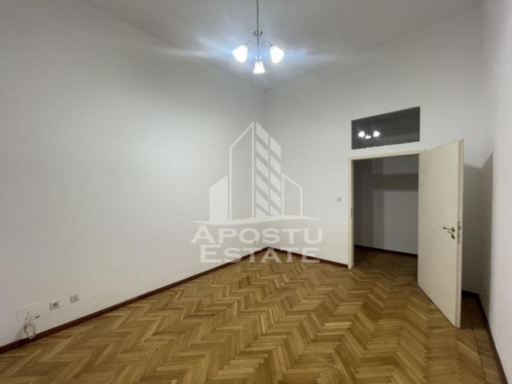 Apartament cu 5 camere, 150mp, Zona Ultracentrala