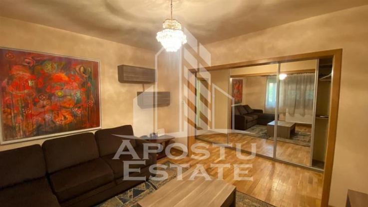 Apartament 3 camere  zona Centrala