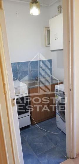 Apartament cu 2 camere, cetrala proprie, Iozefin