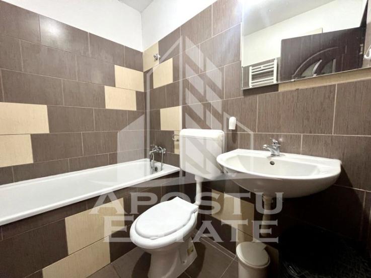 Apartament cu 2 camere, decomandat, balcon deschis, zona Soarelui