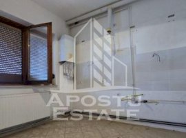 Apartament 4 camere etajul 3 Vladimirescu