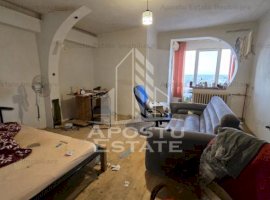 Apartament cu o camera ideal pentru investitie, zona Circumvalatiunii