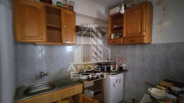 Apartament cu o camera ideal pentru investitie, zona Circumvalatiunii