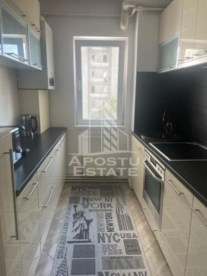 Apartament 3 camere, renovat, centrala proprie, zona Circumvalatiunii