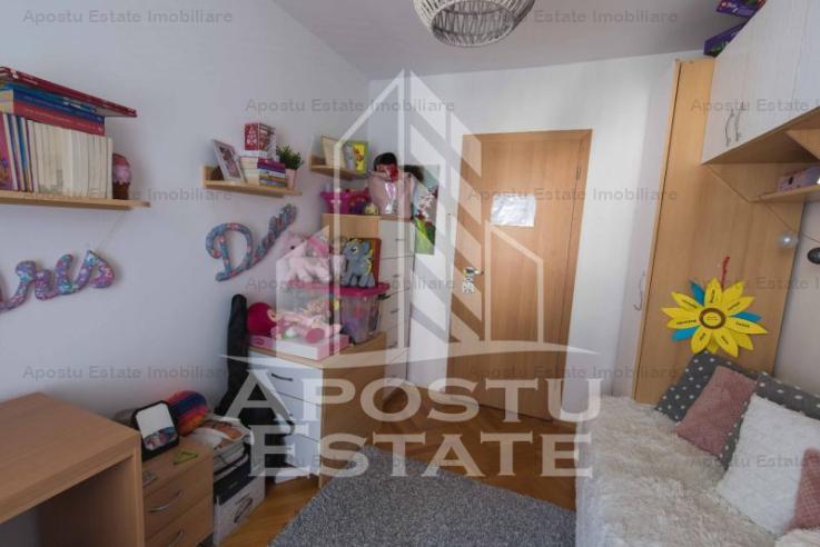 Apartament cu 4 camere, etaj 1, zona Dacia