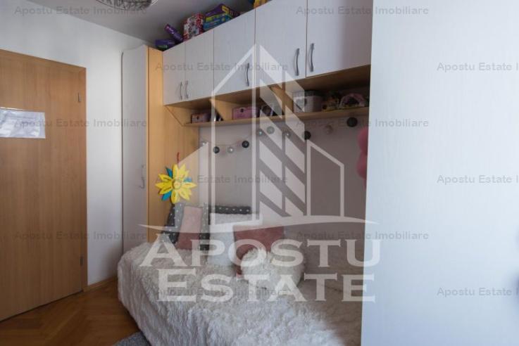 Apartament cu 4 camere, etaj 1, zona Dacia