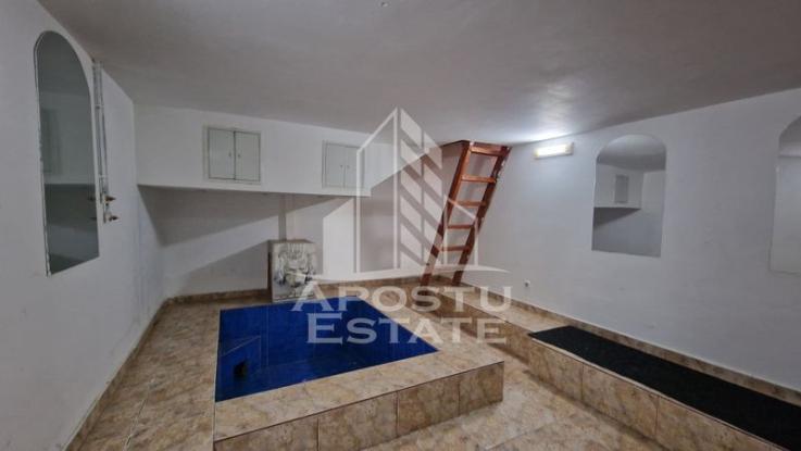 Apartament cu 2 camere, centrala proprie, zona Lipovei