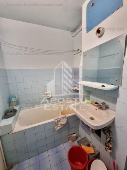 Apartament cu 2 camere, decomandat, zona Calea Bogdanestilor