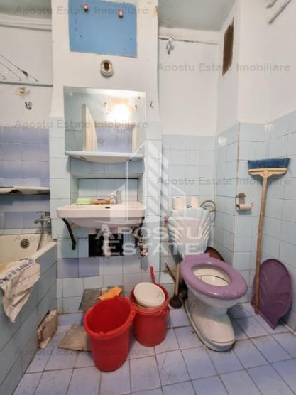 Apartament cu 2 camere, decomandat, zona Calea Bogdanestilor