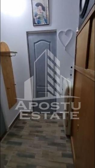 Garsoniera cu boxa, bloc anvelopat, zona Calea Lipovei