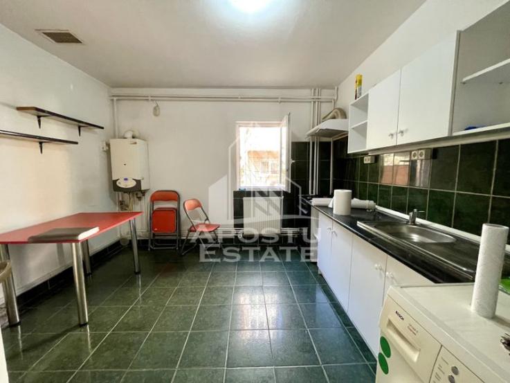 Apartament cu 2 camere, centrala proprie, zona Girocului