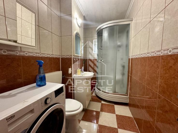 Apartament cu 2 camere, centrala proprie, parter inalt, zona Soarelui