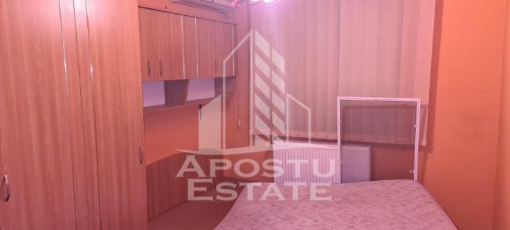 Apartament cu 3 camere, centrala proprie, zona Balcescu