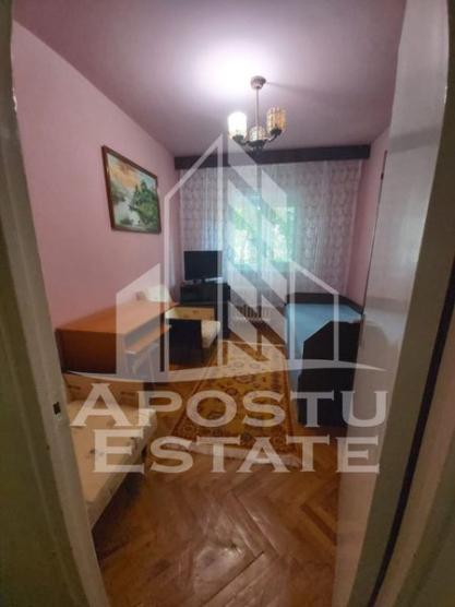 Apartament 3 camere, spatios, Zona Dacia