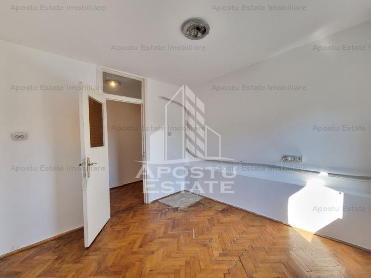 Apartament 2 camere, centrala proprie, zona Calea Aradului