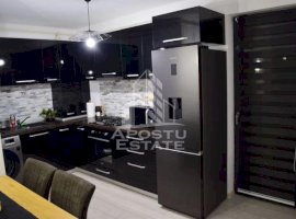 Apartament cu 2 camere, lux, 56mp + curte de 120mp, zona Aradului