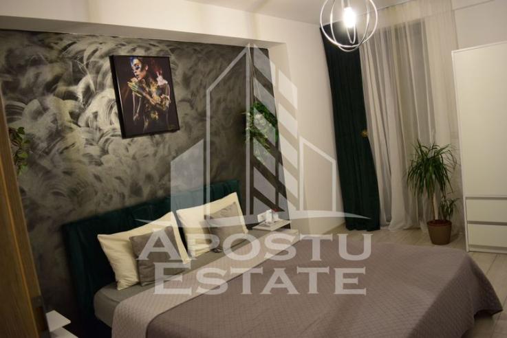 Apartament cu 2 camere, lux, 56mp + curte de 120mp, zona Aradului