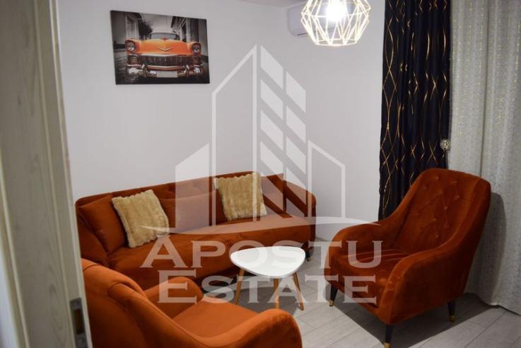 Apartament cu 2 camere, lux, 56mp + curte de 120mp, zona Aradului