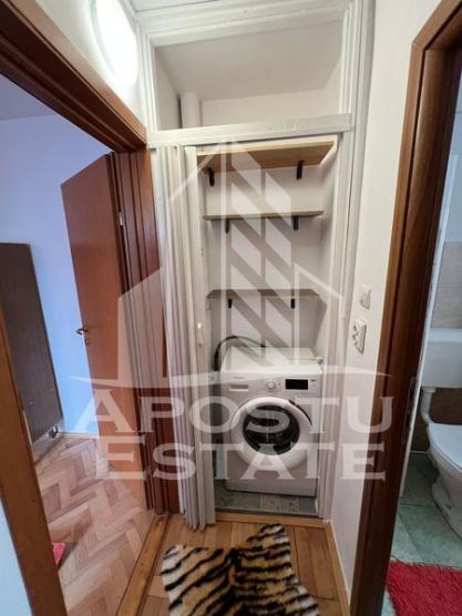 Apartament cu 3 camere, 2 balcoane, centrala proprie, zona Soarelui