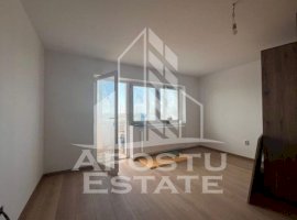 Apartament decomandat, complet renovat cu centrala proprie