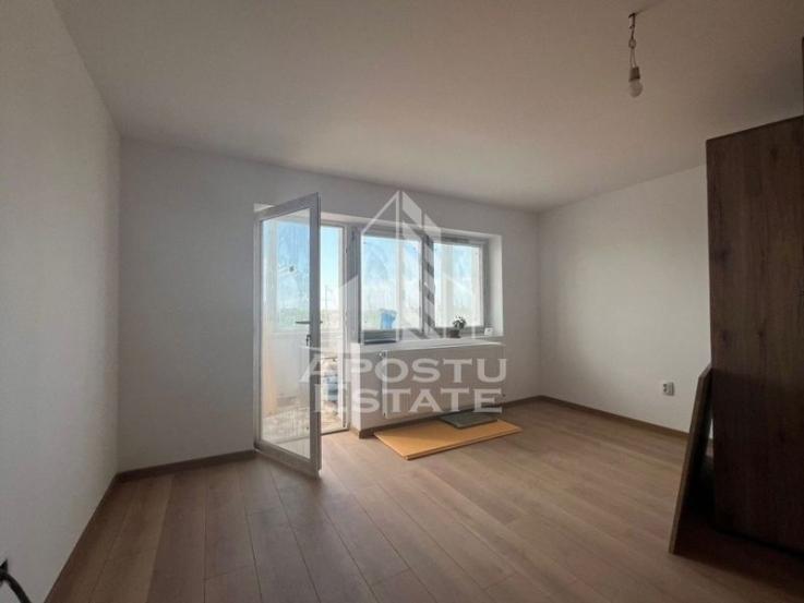 Apartament decomandat, complet renovat cu centrala proprie