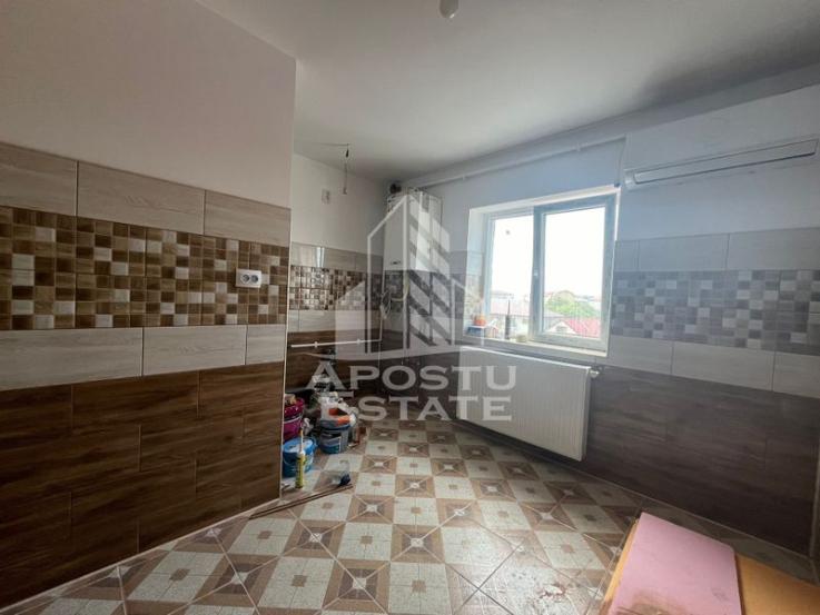 Apartament decomandat, complet renovat cu centrala proprie