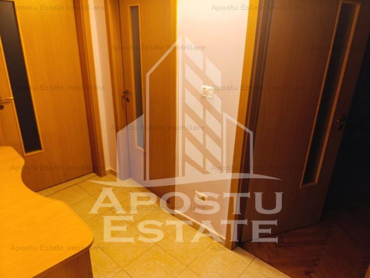 Apartament cu 3 camere, Fabric, Centrala Proprie