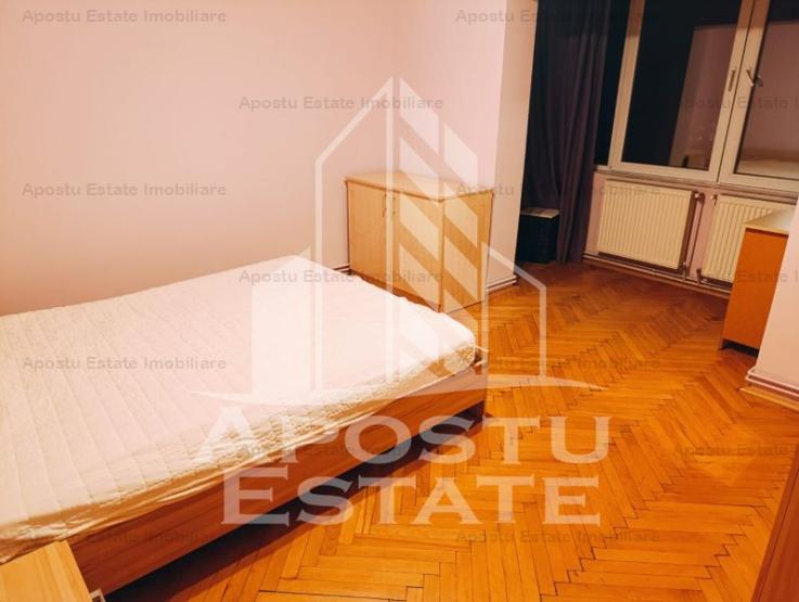 Apartament cu 3 camere, Fabric, Centrala Proprie