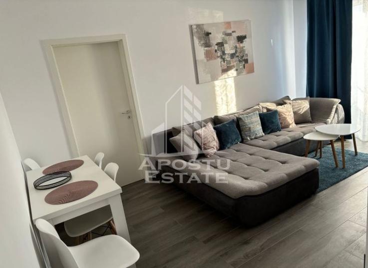 Apartament cu 2 camera, parter, loc de parcare privat, zona Girocului.