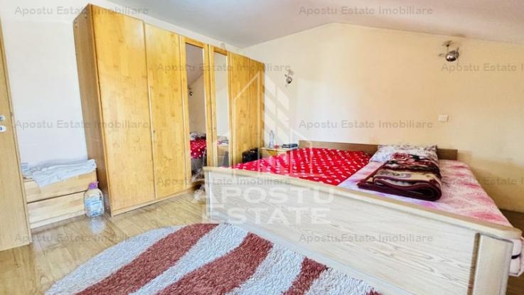 Casa cu 2 apartamente, centrala proprie, Zona Lunei