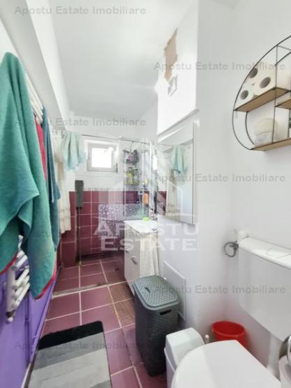 Apartament 4 camere,  decomandat, centrala proprie, zona Dacia