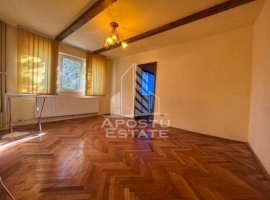 Apartament cu 2 camere, semidecomandat,  etaj intemediar, Sagului