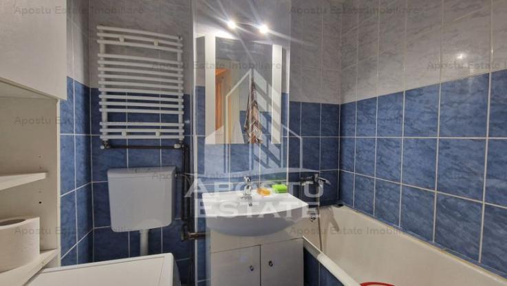 Apartament cu 3 camere, centrala proprie, zona Dacia